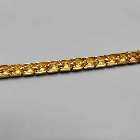 Gold Tone Chevron Tennis Bracelet 8" Clear Stone - Picture 4 of 9